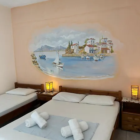 Maria Gini Apartment