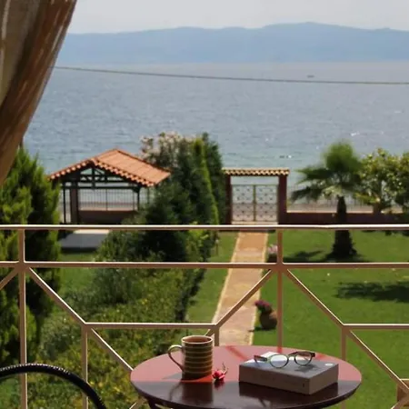 Maria Gini Apartment